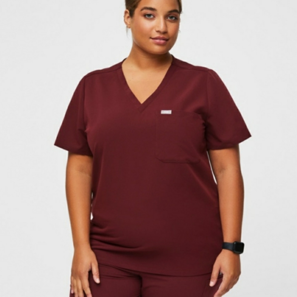 Figs NWT Burgundy Catarina One-Pocket Scrub Top 2XL